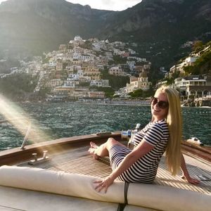 Meet your Posher, Danielle